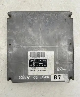 Toyota RAV 4 (XA20) Engine control unit/module 8966142A10 1758005441