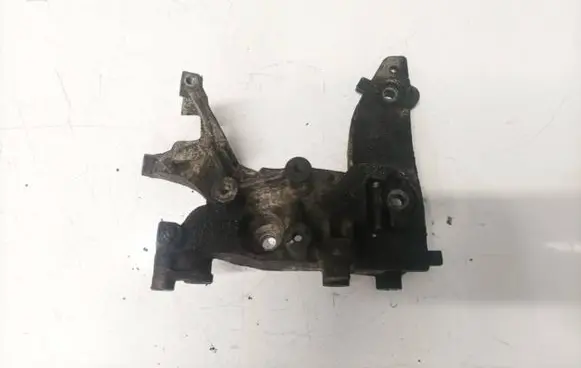 Peugeot 3008 I Engine mounting bracket 9674030280