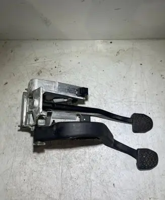 BMW 3 E92 E93 Pedal assembly 42322503 AIS19006