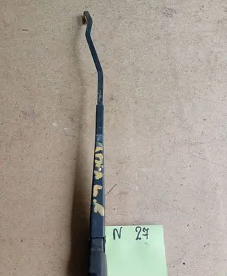 Nissan Micra Front wiper blade arm 288811U600