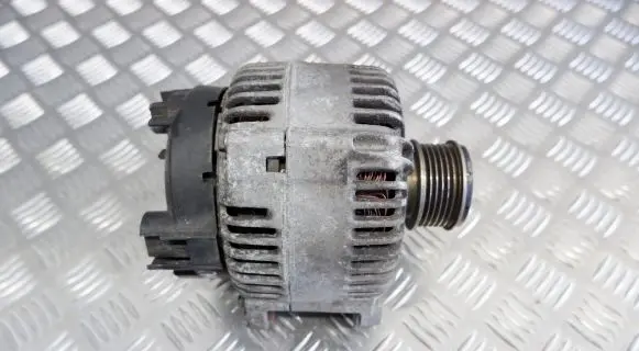 Volkswagen PASSAT B6 Generator/alternator 021903026L