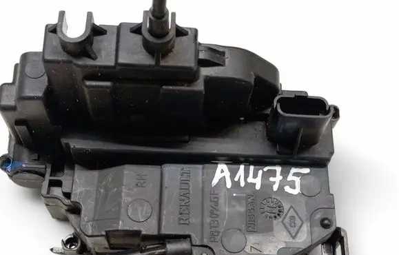 Renault Megane III Coupe door lock (next to the handle) 