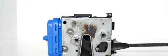 Audi A4 S4 B5 8D Rear door lock 8D0839016A