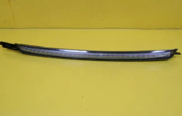 BMW 3 E46 Third/center stoplight 63256917540