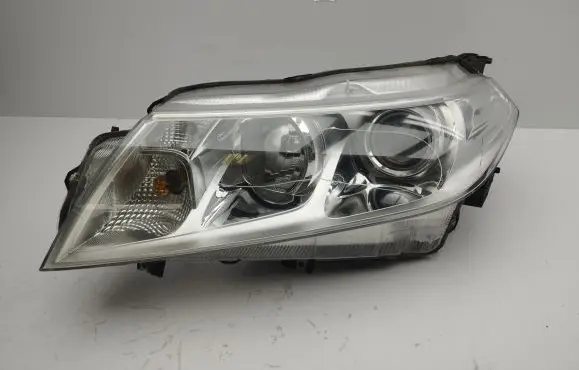 Suzuki Vitara (LY) Headlight/headlamp 