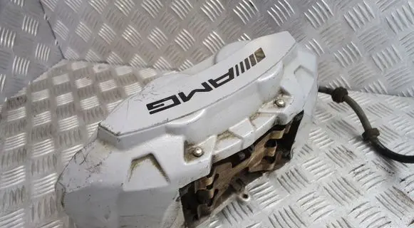 Mercedes-Benz C W205 Front Brake Caliper Pad/Carrier 