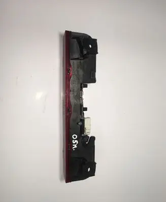 Nissan X-Trail T30 Third/center stoplight P1842