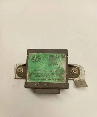 Alfa Romeo 166 Immobilizer control unit/module 60665101 8701000537 F005V00118