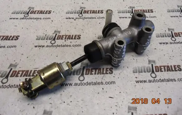 Toyota Previa (XR30, XR40) II Clutch master cylinder