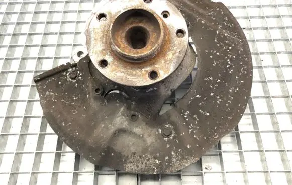 BMW 5 E60 E61 Front wheel hub spindle knuckle