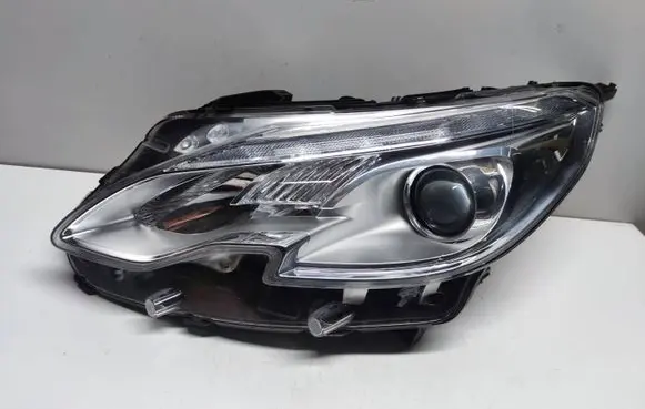 Peugeot 2008 I Headlight/headlamp 9677810180 90015175