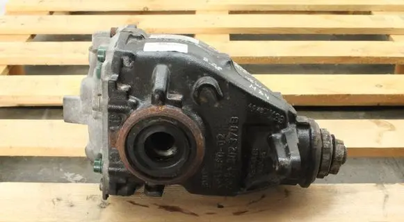 BMW 2 F22 F23 Rear differential 7605591