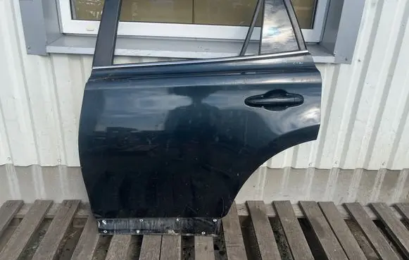 Rear door