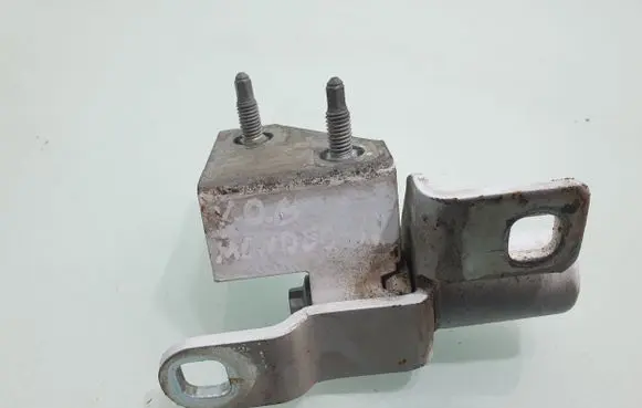 Ford Mondeo MK IV Rear door upper hinge