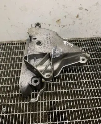 Volkswagen Jetta VII Engine mounting bracket 04E199275 04E199275AJ