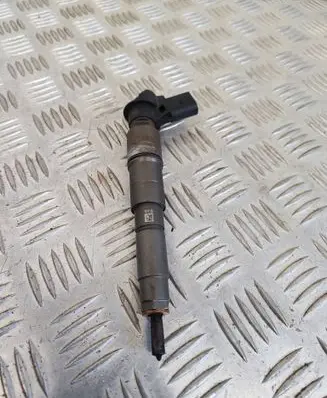 Fuel injector