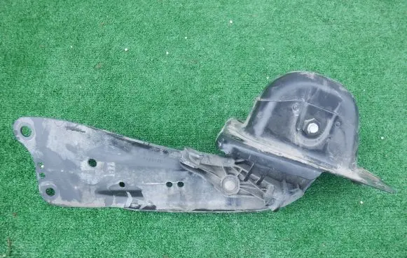 Volkswagen Golf VII Rear upper control arm/wishbone 5Q0505225C