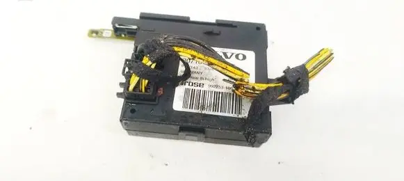 Volvo S40 Front door window regulator motor 30710147