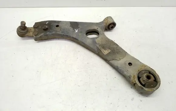 KIA Sportage Front lower control arm/wishbone