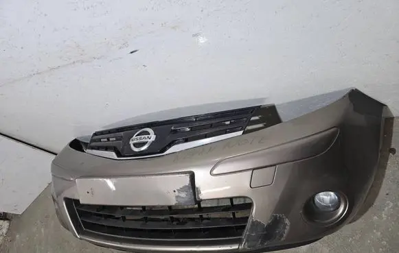 Nissan Note (E11) Front bumper