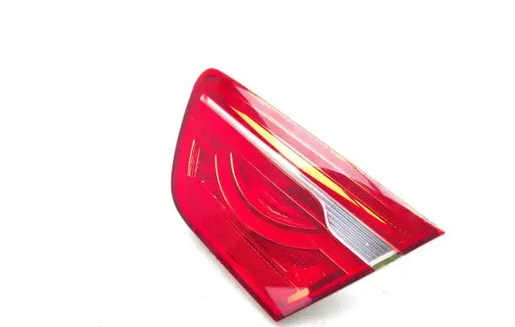 Jaguar XE Tailgate rear/tail lights THK266SAEF214 A048519 E102004001