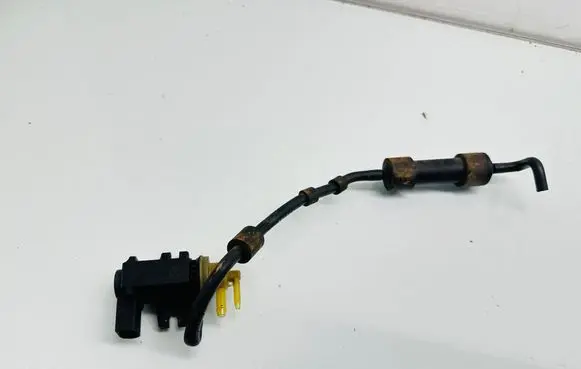 Seat Leon (5F) Turbo solenoid valve 1K0906627B 4011464A