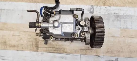Seat Alhambra (Mk1) Fuel injection high pressure pump 460404968 028130111A