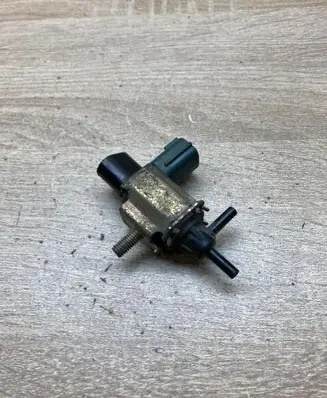 Mazda 6 Vacuum valve K5T46593