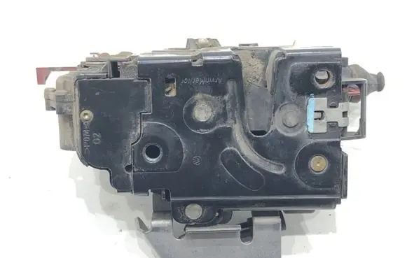 Audi A3 S3 8P Front door lock 4E1837015
