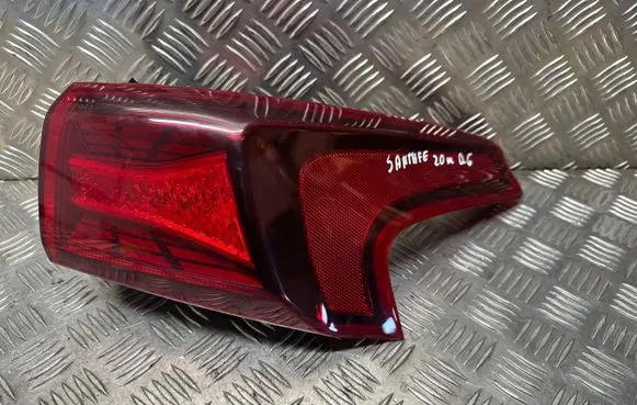 Hyundai Santa Fe Rear/tail lights 92402SL 0438