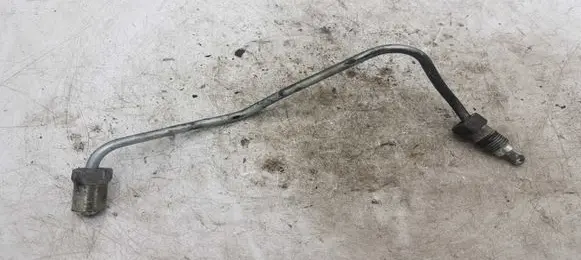 Toyota Corolla E120 E130 Fuel injector supply line/pipe NOCODE