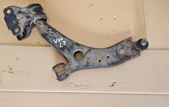 Volvo V40 Front control arm
