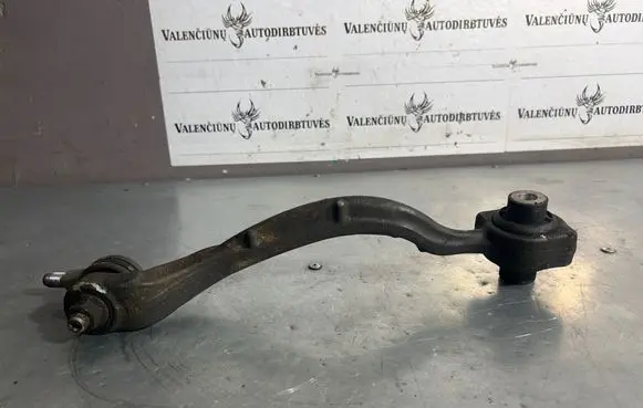 Mercedes-Benz E W212 Front lower control arm/wishbone 21204