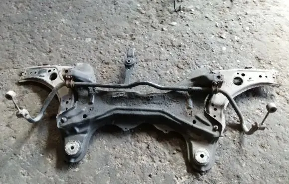 Skoda Octavia Mk1 (1U) Front subframe