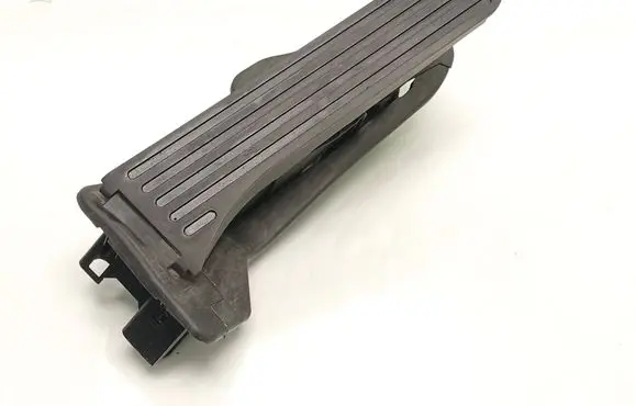 Volkswagen Sharan Accelerator throttle pedal 65102100
