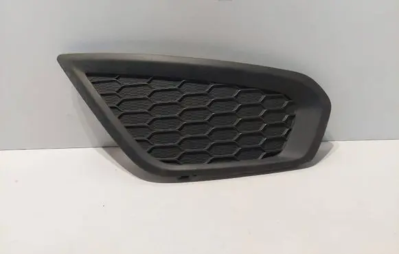 Volvo C30 Front fog light trim/grill 31298170
