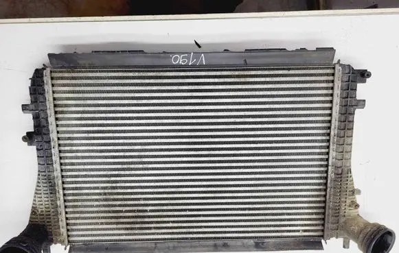 Volkswagen PASSAT B6 Intercooler radiator