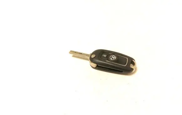 Opel Astra K Ignition key/card 