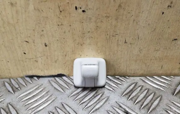 Sun visor clip/hook/bracket