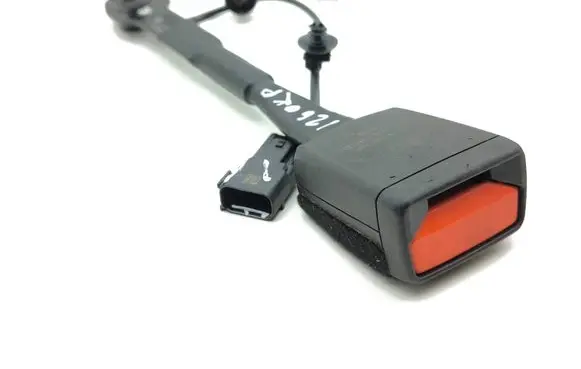Ford Kuga III Front seatbelt buckle LV4BS61208ABW 14092022 F7FZC1058