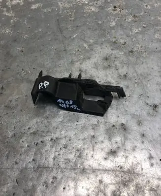Audi A4 S4 B8 8K Front bumper mounting bracket 8K0807284H