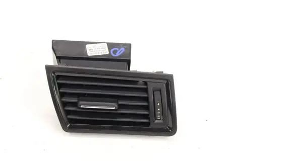 Skoda Rapid (NH) Dash center air vent grill 5JA819702E