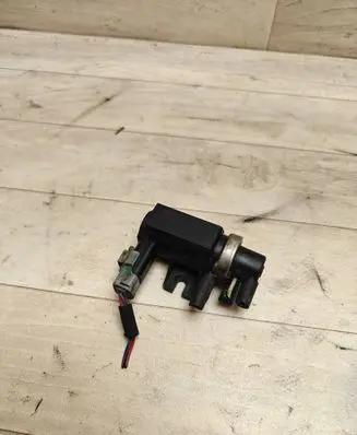Citroen C5 Turbo solenoid valve 4M5Q9E882AA 70051800