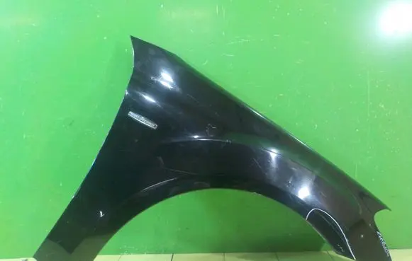 Mercedes-Benz ML W164 Fender PRZOD PRAWY