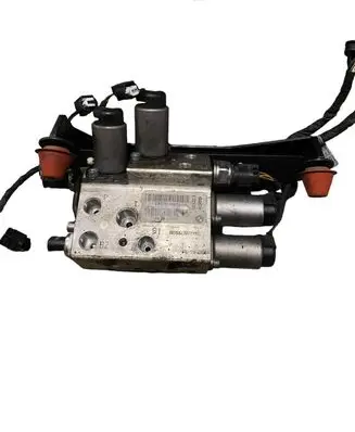 BMW 5 E60 E61 Active stabilizer control/valve assembly 6781488