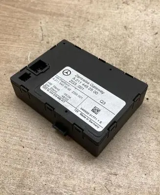 Mercedes-Benz E W211 Gateway control module 2114452500