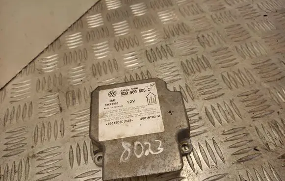 Volkswagen PASSAT B5.5 Airbag control unit/module 6Q0909605C