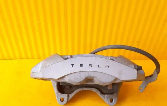 Tesla Model 3 Front brake caliper 104462200D