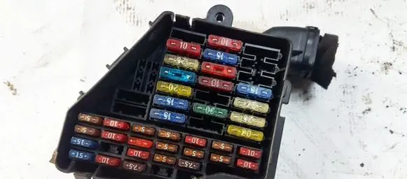 Volkswagen Golf IV Fuse box set