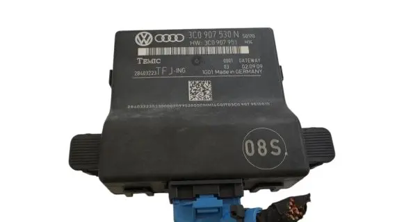 Volkswagen PASSAT B6 Gateway control module 3C0907530N 28403223 3C0907951